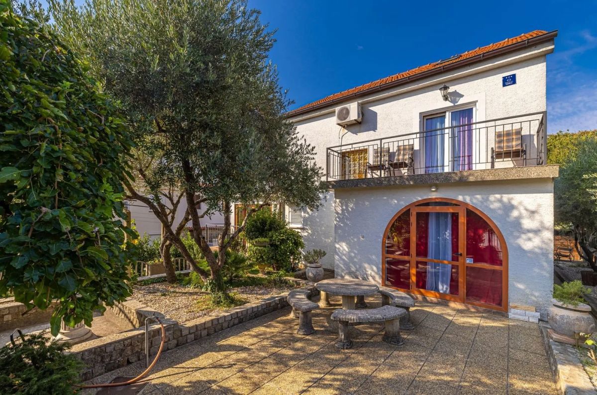 Hi&#353;a, prodaja, Mesto Krk, Hrvatska, 290 m2, 590.000,00 EUR
