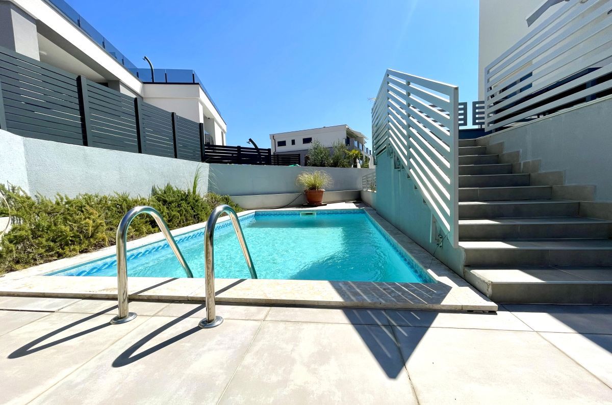 Apartma, prodaja, Mesto Krk, Hrvatska, 106 m2, 599.900,00 EUR