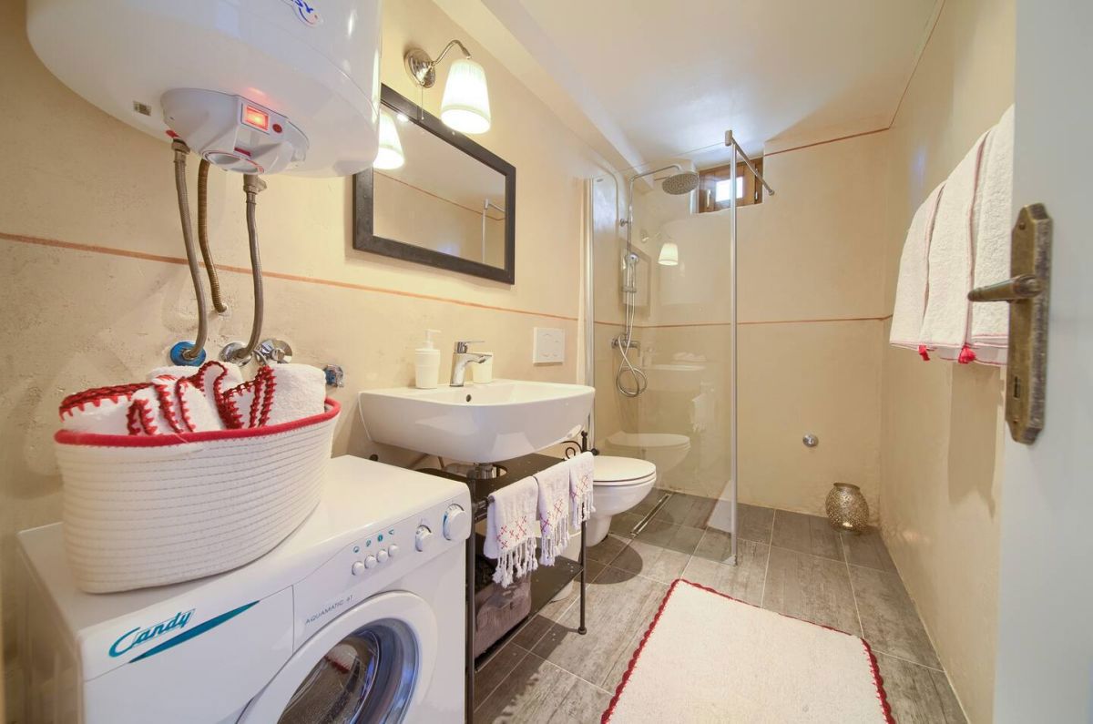 Hi&#353;a, prodaja, Dobrinj, Hrvatska, 80 m2, 350.000,00 EUR