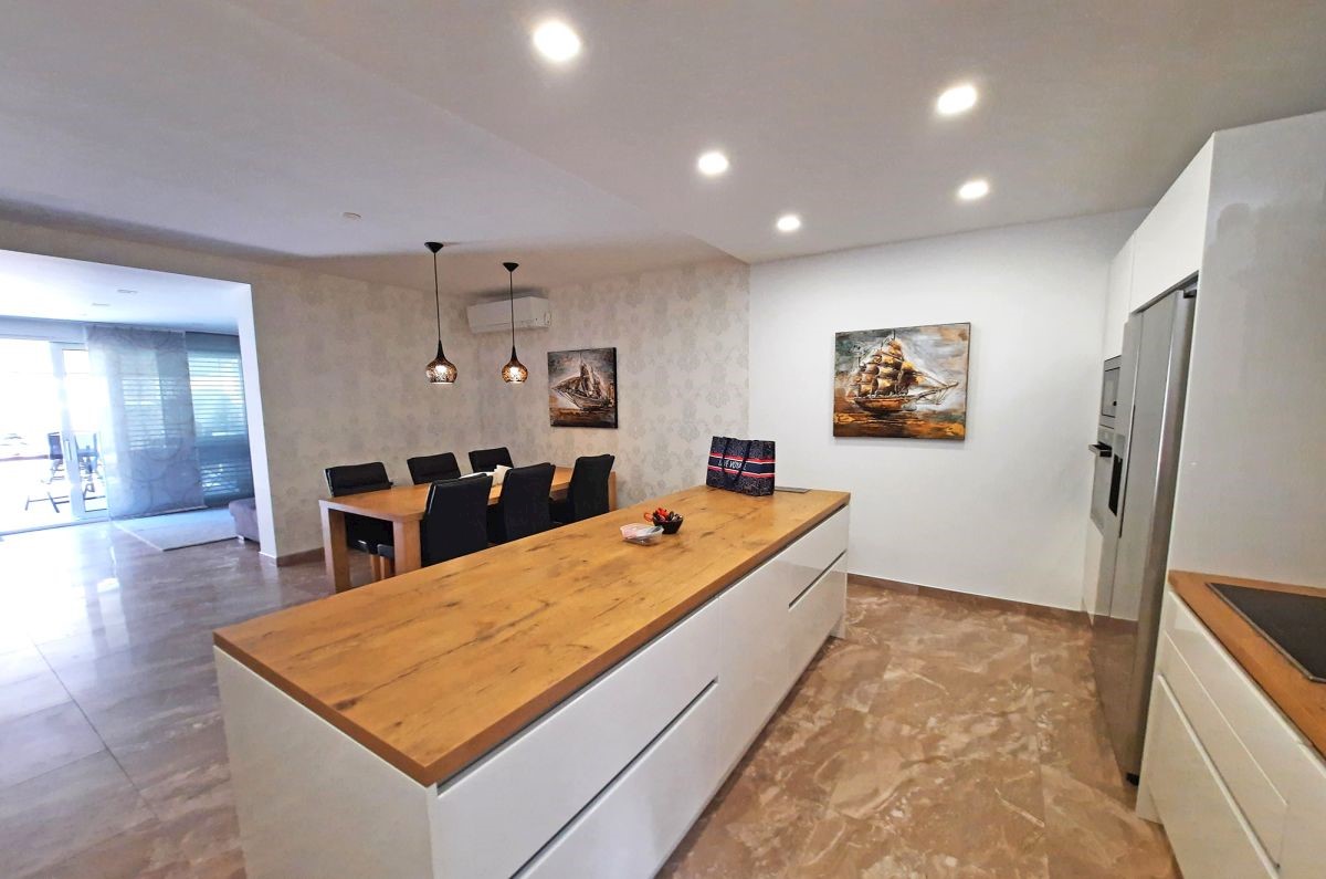 Apartma, prodaja, Njivice, Hrvatska, 71 m2, 430.000,00 EUR