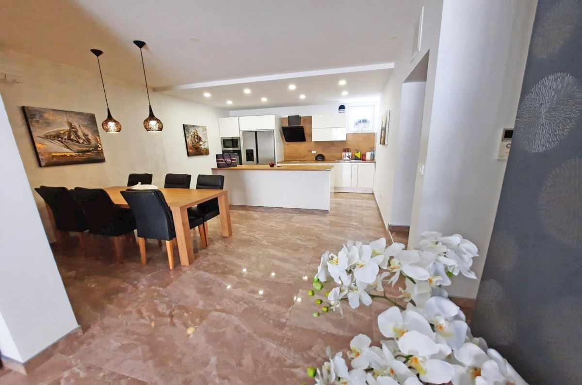 Apartma, prodaja, Njivice, Hrvatska, 71 m2, 430.000,00 EUR