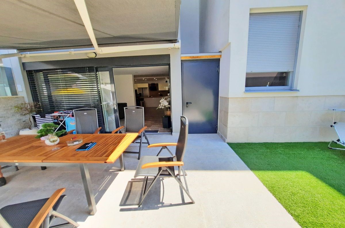 Apartma, prodaja, Njivice, Hrvatska, 71 m2, 430.000,00 EUR
