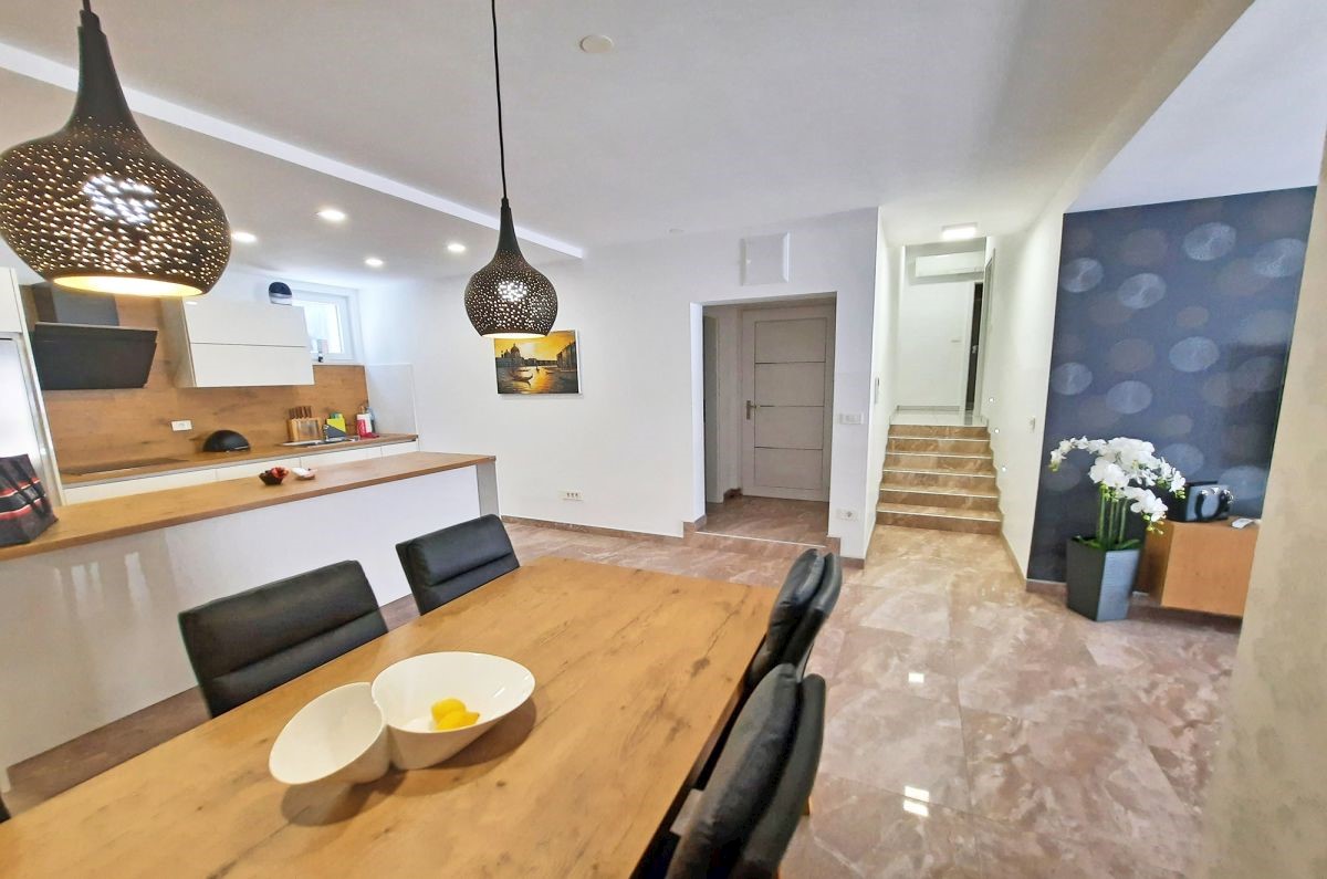 Apartma, prodaja, Njivice, Hrvatska, 71 m2, 430.000,00 EUR