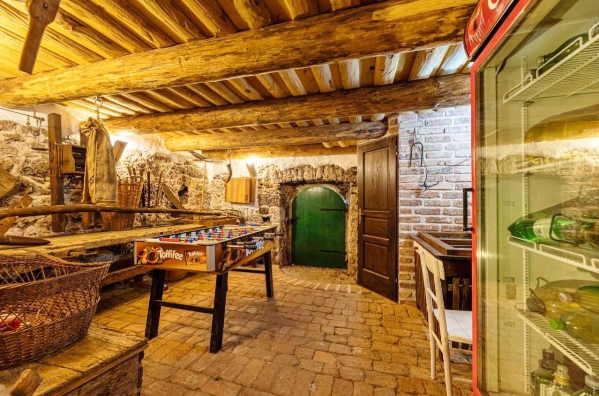 Stara kamnita hi&#353;a, prodaja, Dobrinj, Hrvatska, 225 m2, 925.000,00 EUR