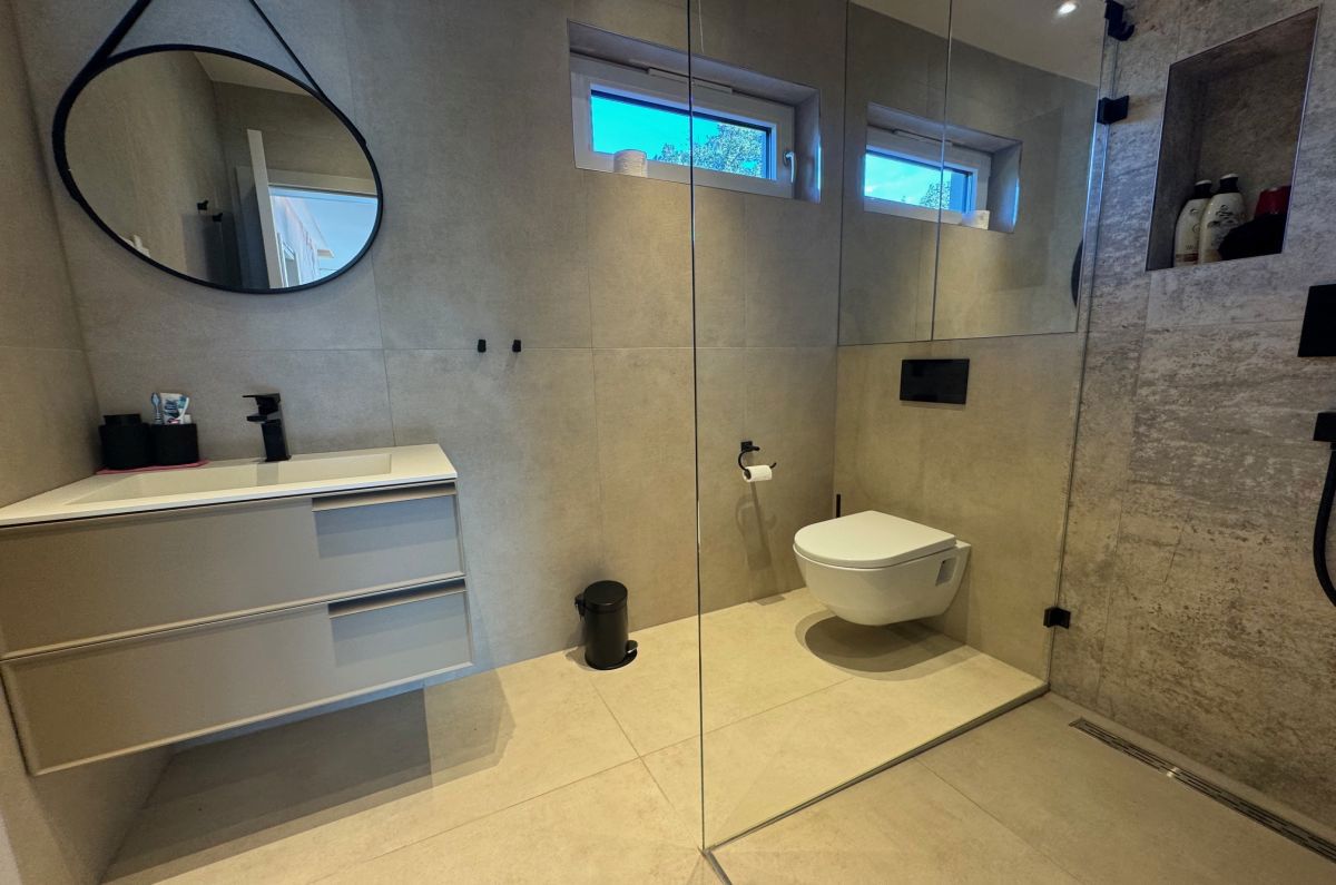 Apartma, prodaja, Njivice, Hrvatska, 106 m2, 465.000,00 EUR