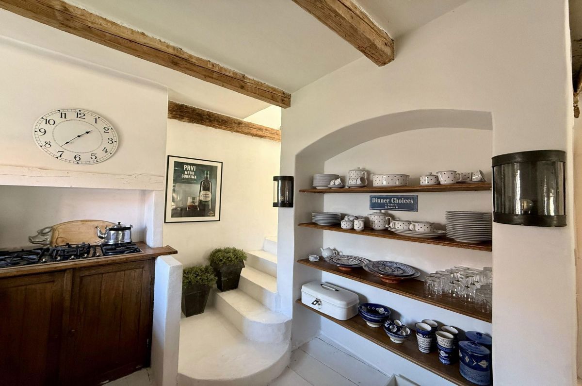 Stara kamnita hi&#353;a, prodaja, Vrbnik, Hrvatska, 120 m2, 390.000,00 EUR