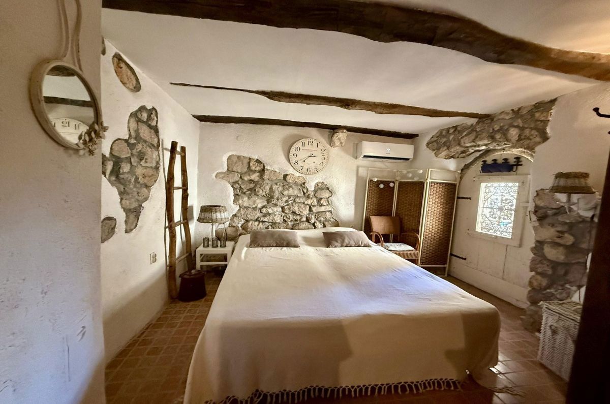 Stara kamnita hi&#353;a, prodaja, Vrbnik, Hrvatska, 120 m2, 390.000,00 EUR