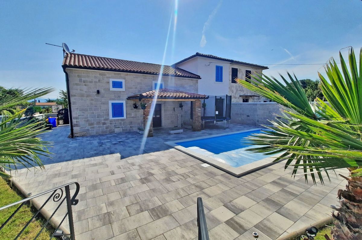 Nova kamnita hi&#353;a, prodaja, Malinska, Hrvatska, 150 m2, 580.000,00 EUR