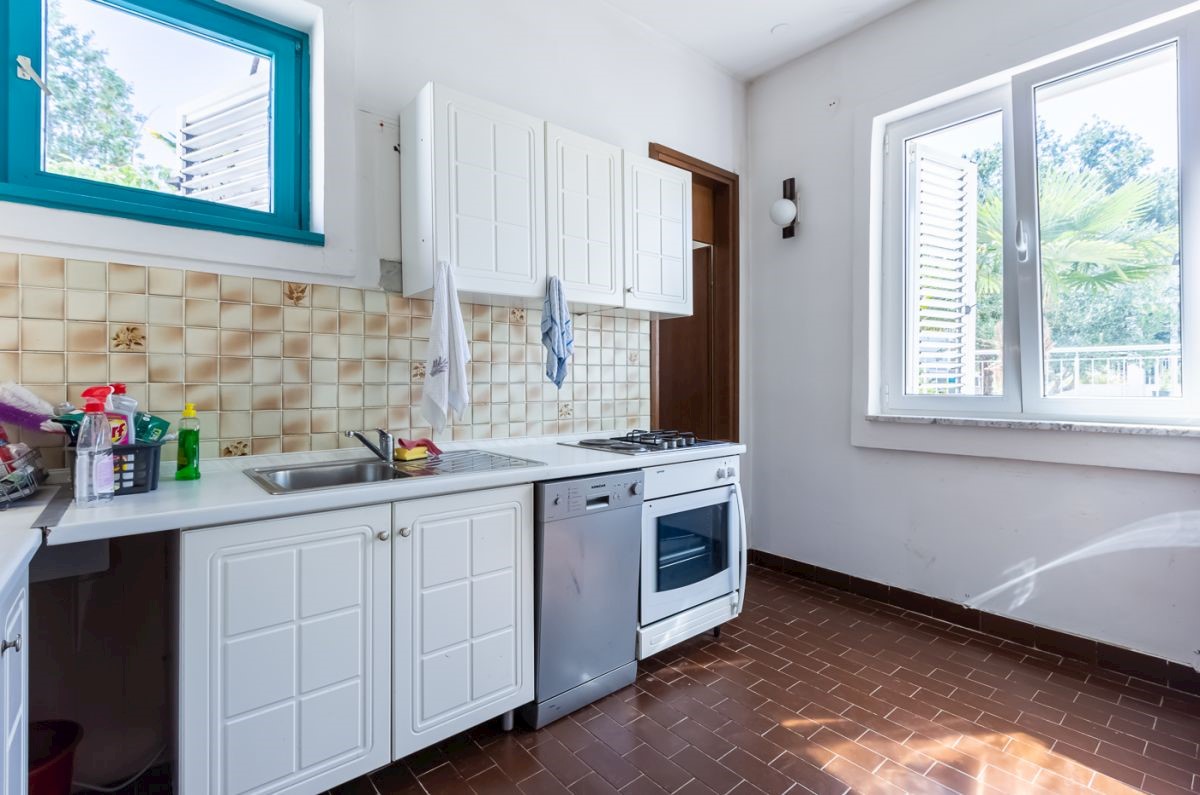 Hi&#353;a, prodaja, Njivice, Hrvatska, 286 m2, 1.800.000,00 EUR