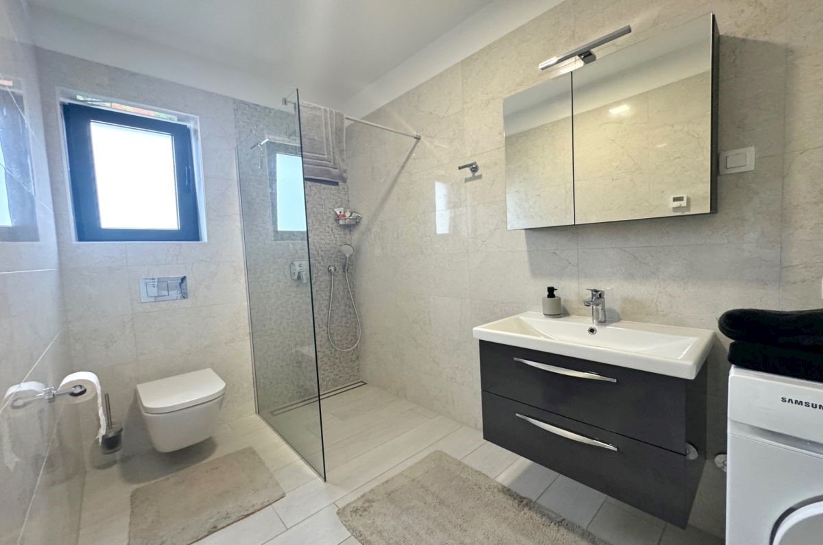 Apartma, prodaja, Malinska, Hrvatska, 129 m2, 695.000,00 EUR