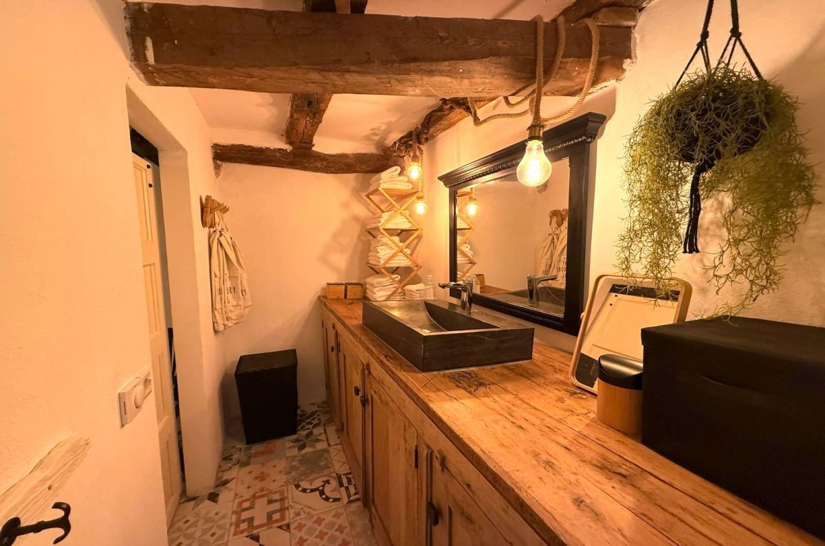 Stara kamnita hi&#353;a, prodaja, Vrbnik, Hrvatska, 72 m2, 270.000,00 EUR