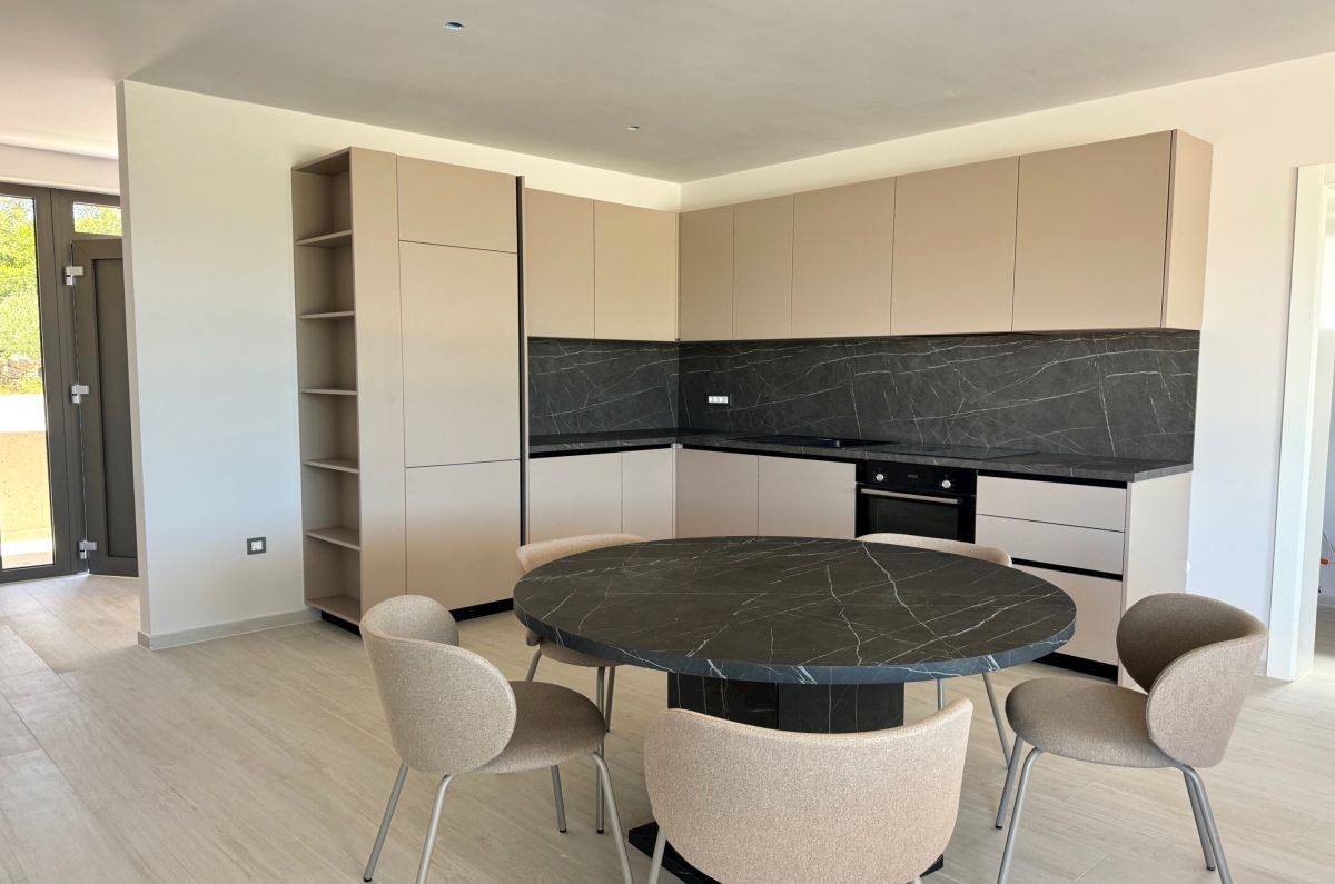 Hi&#353;a, prodaja, Mesto Krk, Hrvatska, 212 m2, 870.000,00 EUR