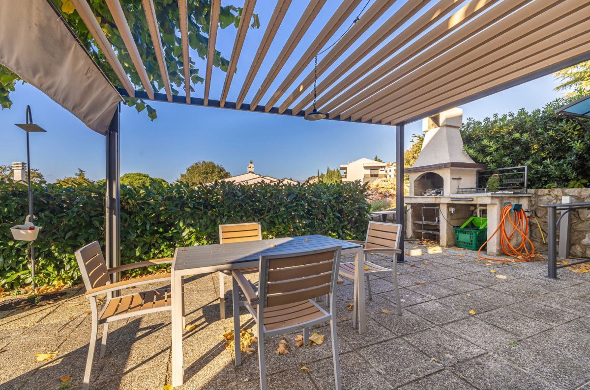 Hiša, prodaja, Njivice, Hrvatska, 276 m2, 990.000,00 EUR