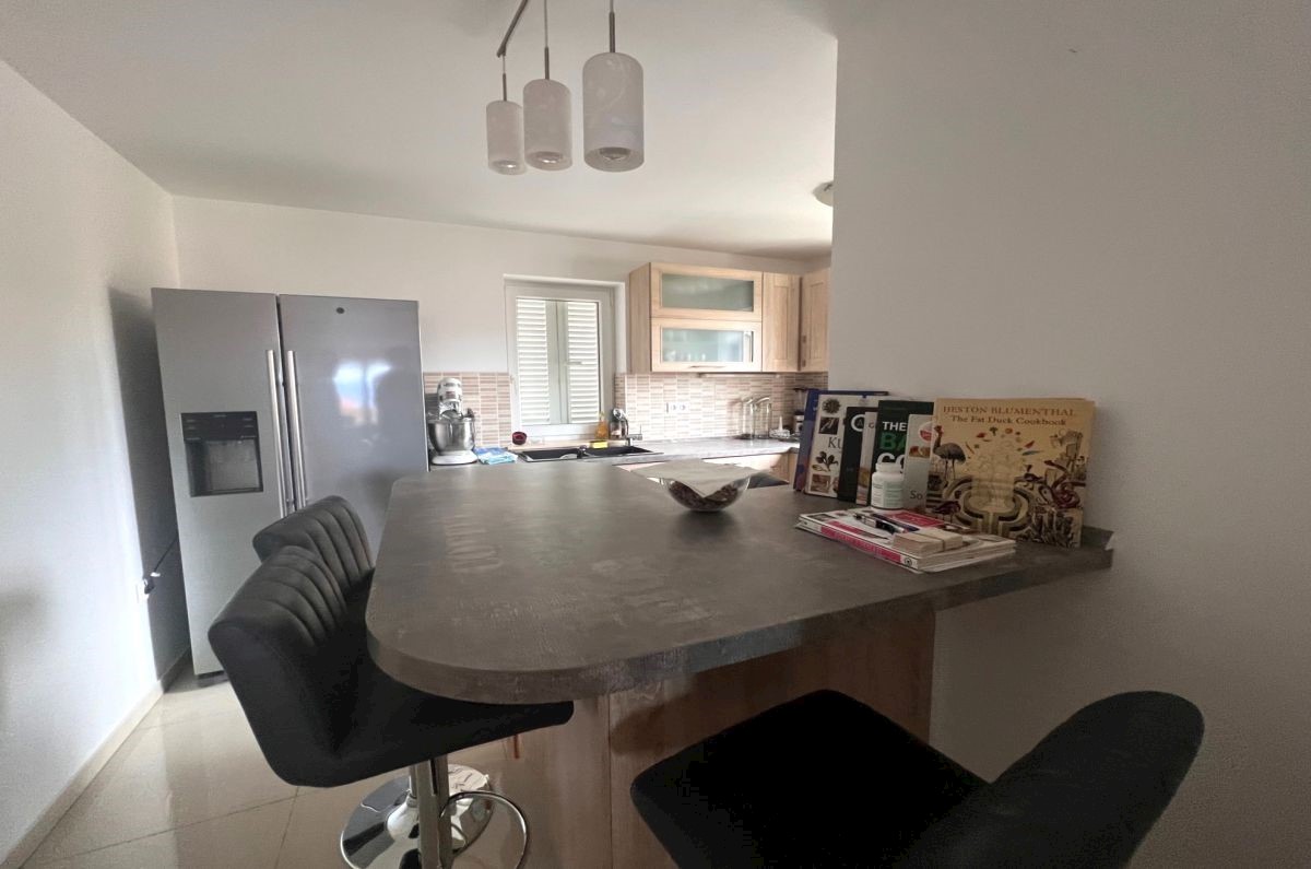Apartma, prodaja, Malinska, Hrvatska, 100 m2, 416.000,00 EUR