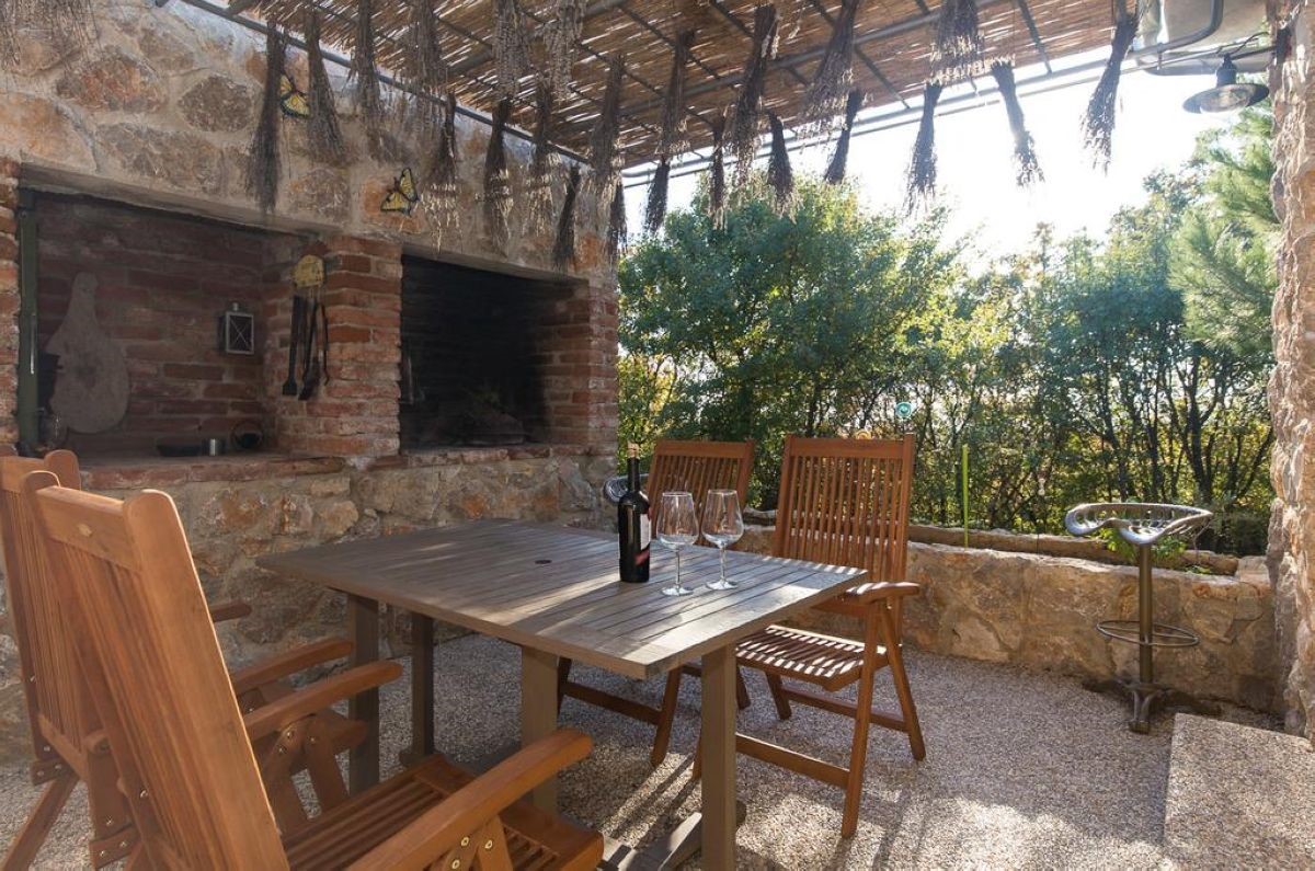 Stara kamnita hi&#353;a, prodaja, Mesto Krk, Hrvatska, 300 m2, 0 EUR