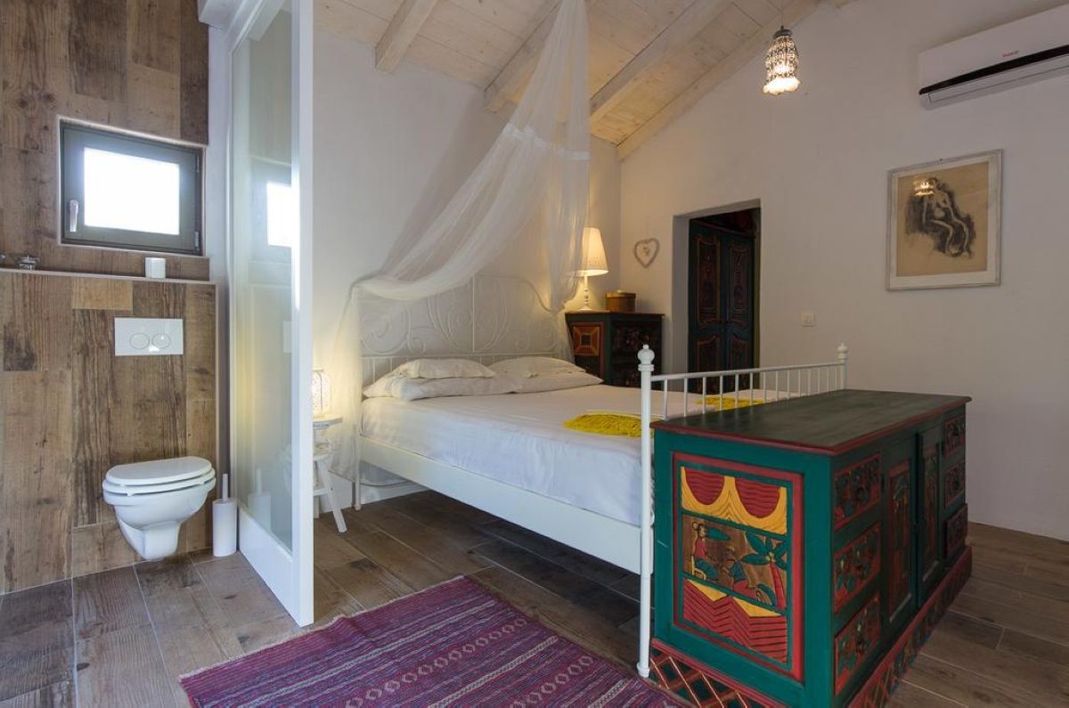 Stara kamnita hi&#353;a, prodaja, Mesto Krk, Hrvatska, 300 m2, 0 EUR
