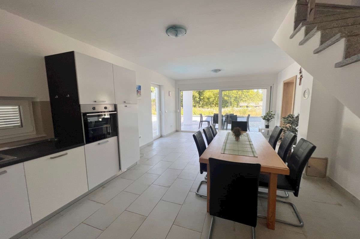 Hi&#353;a, prodaja, Malinska, Hrvatska, 159 m2, 540.000,00 EUR