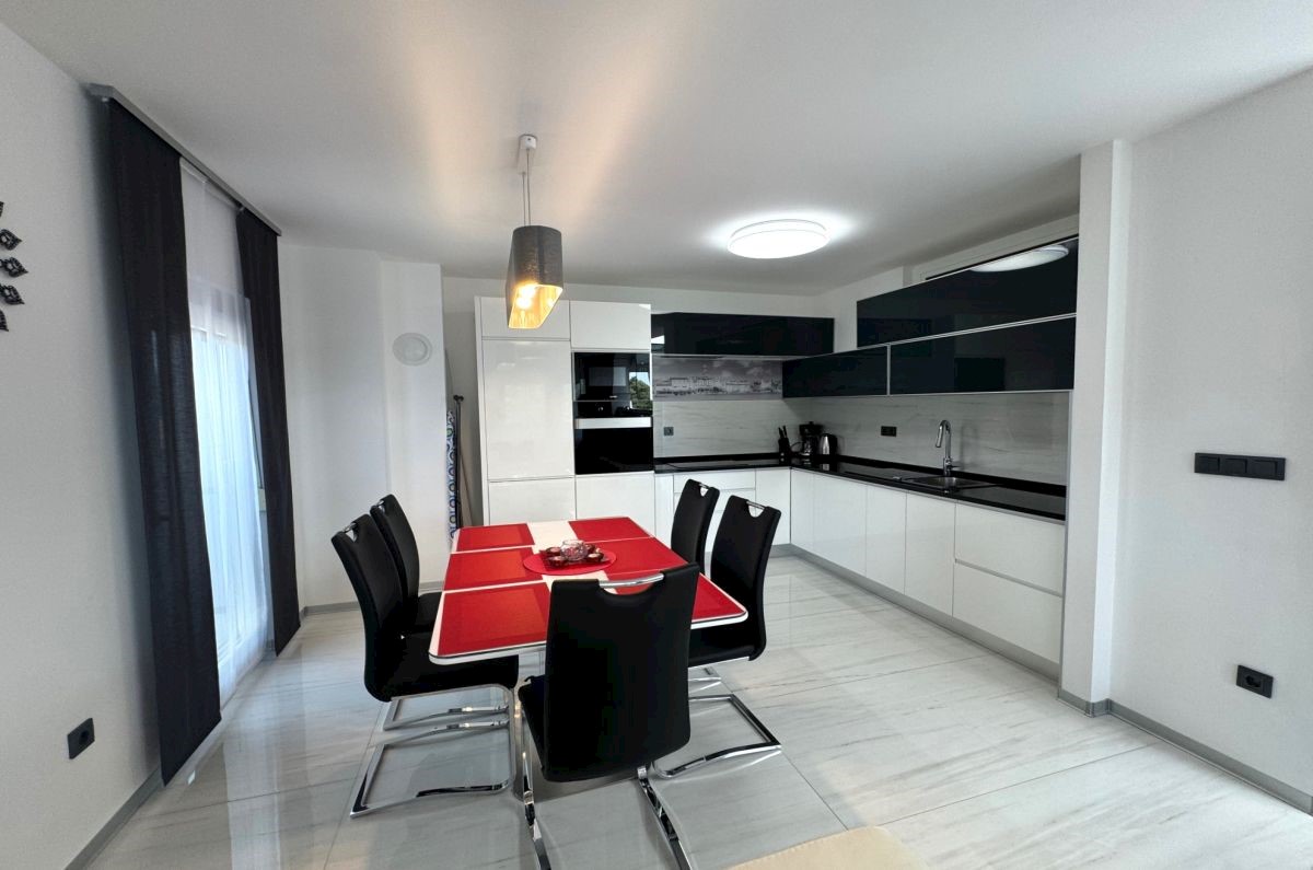 Hi&#353;a, prodaja, Mesto Krk, Hrvatska, 252 m2, 1.200.000,00 EUR