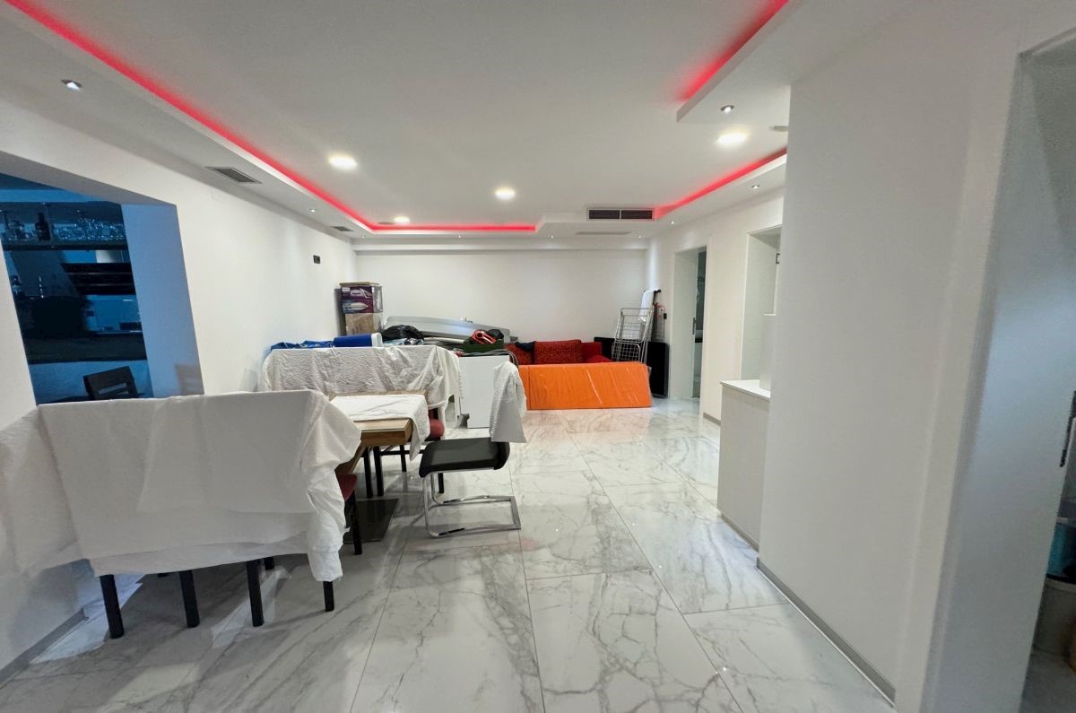 Hi&#353;a, prodaja, Mesto Krk, Hrvatska, 252 m2, 1.200.000,00 EUR