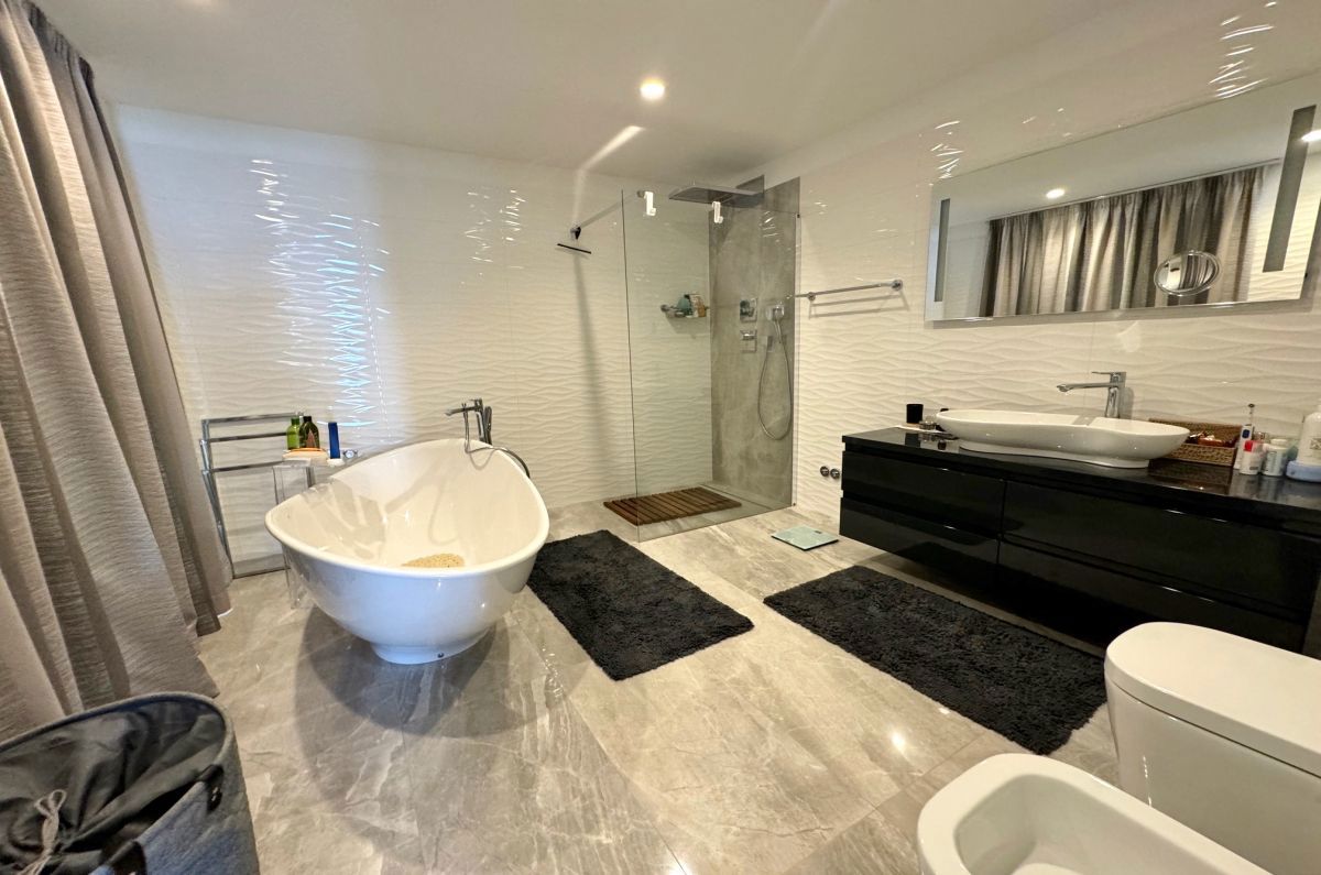 Hi&#353;a, prodaja, Mesto Krk, Hrvatska, 189 m2, 1.250.000,00 EUR