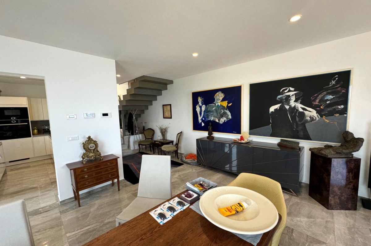 Hi&#353;a, prodaja, Mesto Krk, Hrvatska, 189 m2, 1.250.000,00 EUR