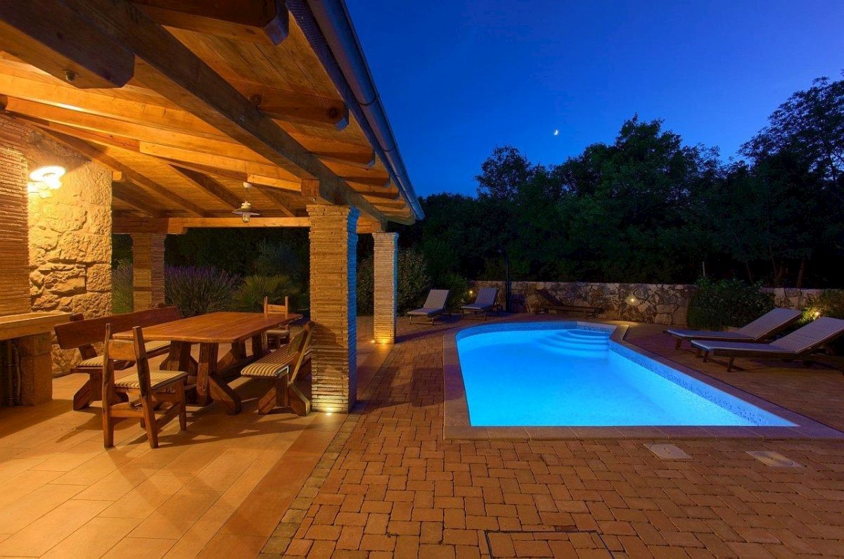 Stara kamnita hi&#353;a, prodaja, Dobrinj, Hrvatska, 4460 m2, 1.500.000,00 EUR