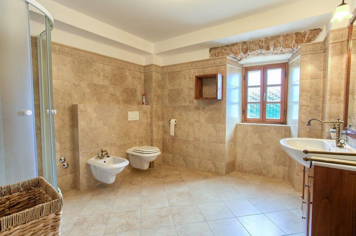 Stara kamnita hi&#353;a, prodaja, Dobrinj, Hrvatska, 4460 m2, 1.500.000,00 EUR