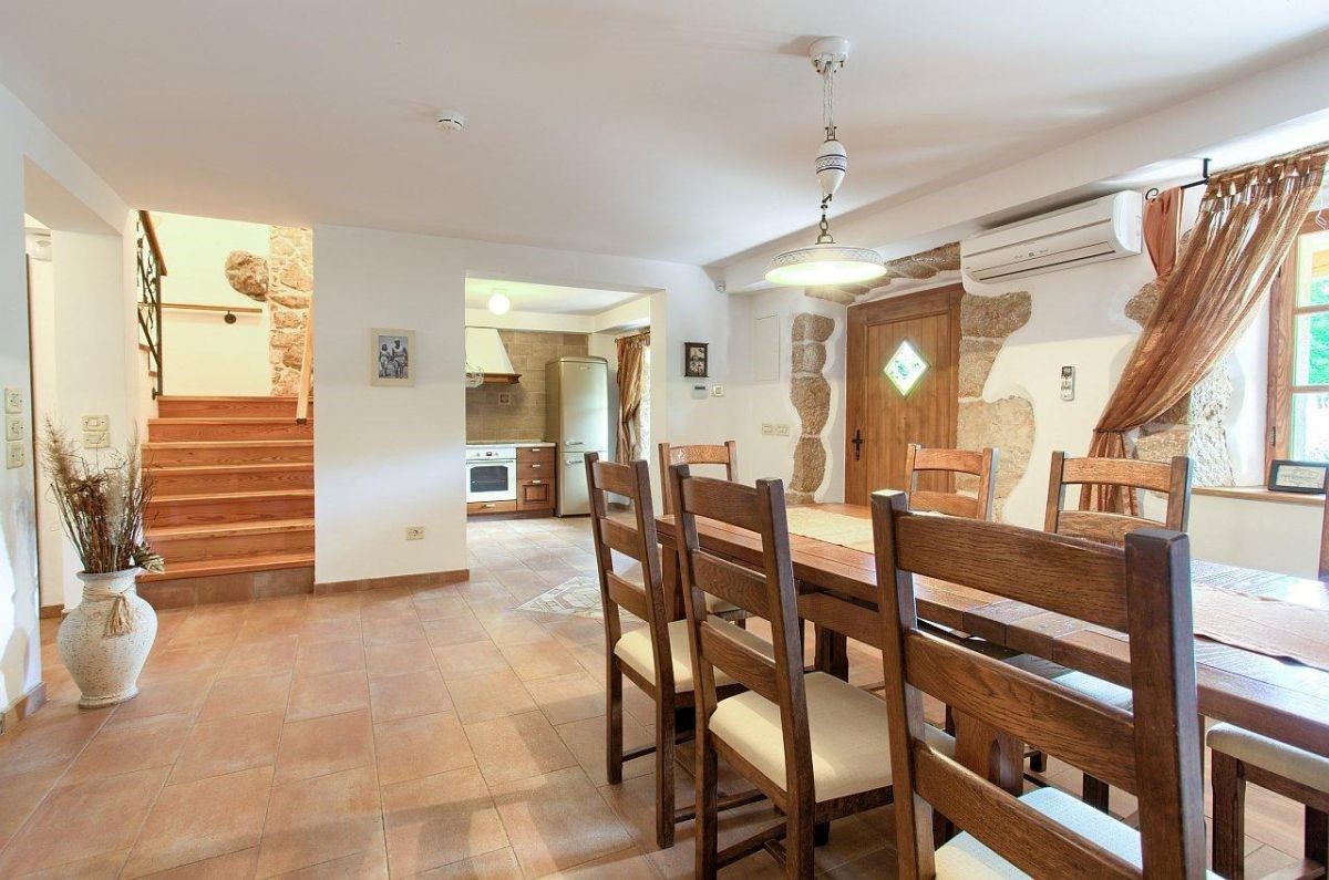 Stara kamnita hi&#353;a, prodaja, Dobrinj, Hrvatska, 4460 m2, 1.500.000,00 EUR