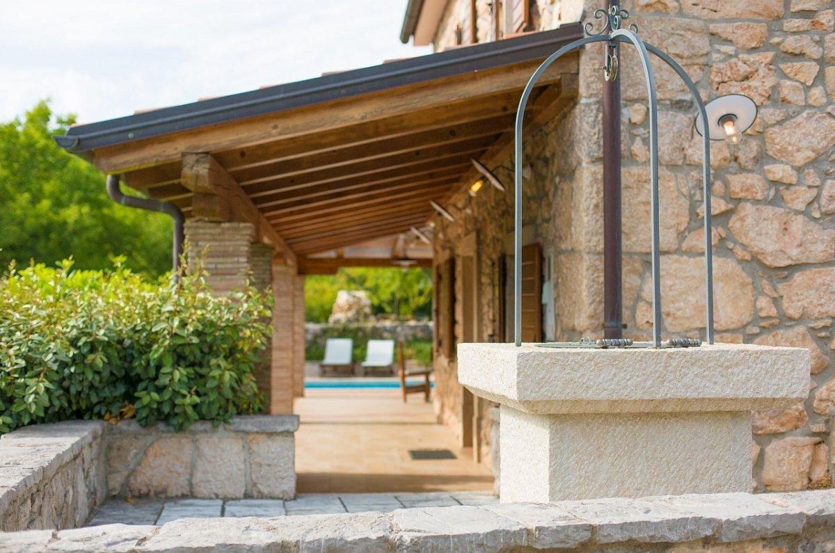 Stara kamnita hi&#353;a, prodaja, Dobrinj, Hrvatska, 4460 m2, 1.500.000,00 EUR
