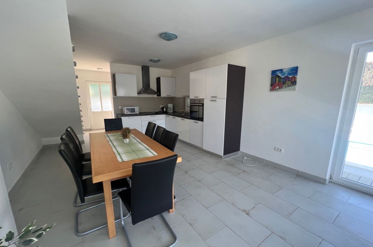 Apartma, prodaja, Malinska, Hrvatska, 76 m2, 330.000,00 EUR