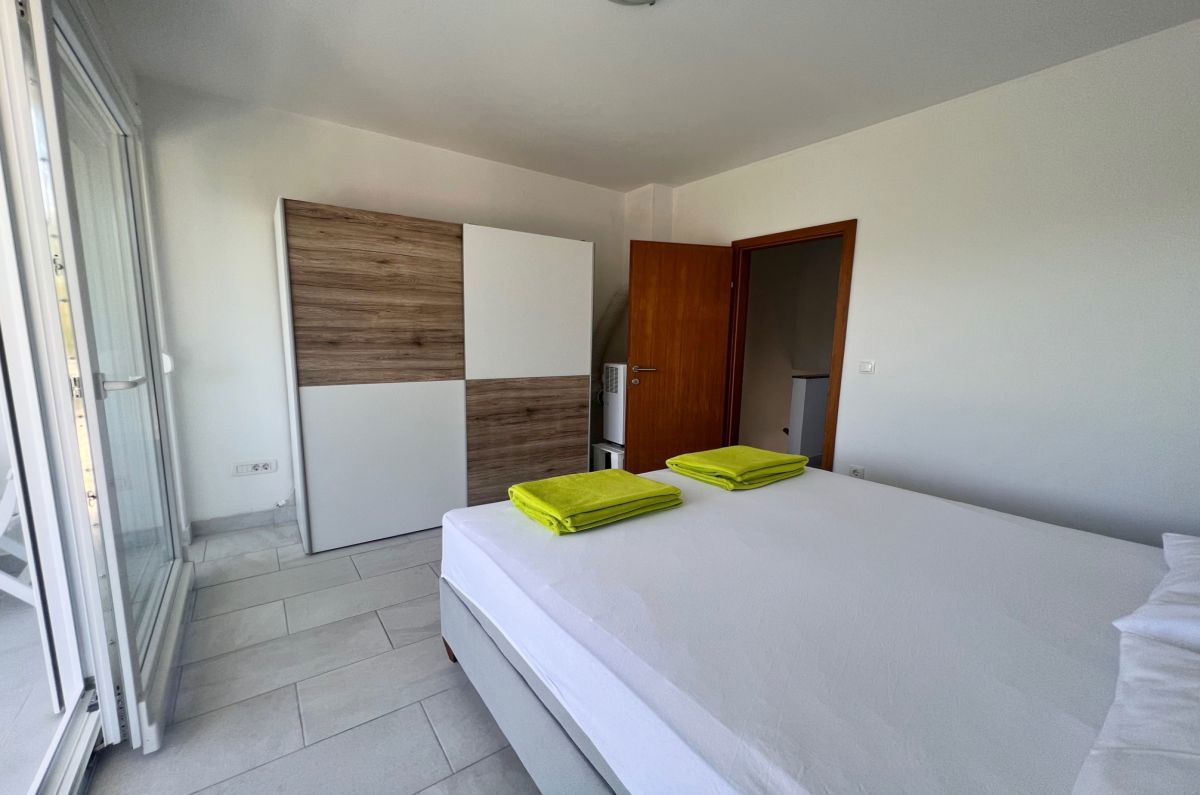 Apartma, prodaja, Malinska, Hrvatska, 76 m2, 330.000,00 EUR