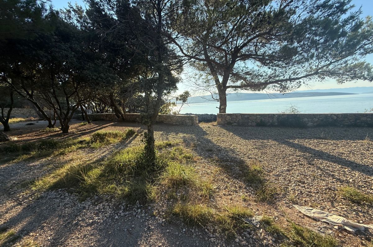 Gradbeno zemlji&#353;&#263;e, prodaja, Mesto Krk, Hrvatska, 8000 m2, 880.000,00 EUR