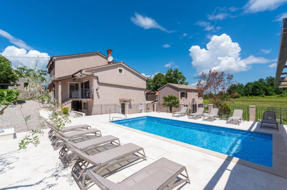 Hi&#353;a, prodaja, Pićan, Hrvatska, 420 m2, 1.200.000,00 EUR