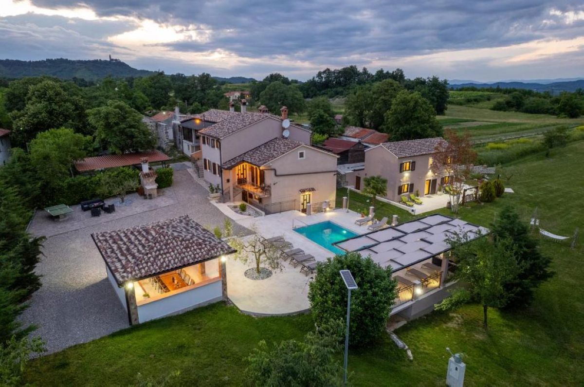 Hi&#353;a, prodaja, Pićan, Hrvatska, 420 m2, 1.200.000,00 EUR