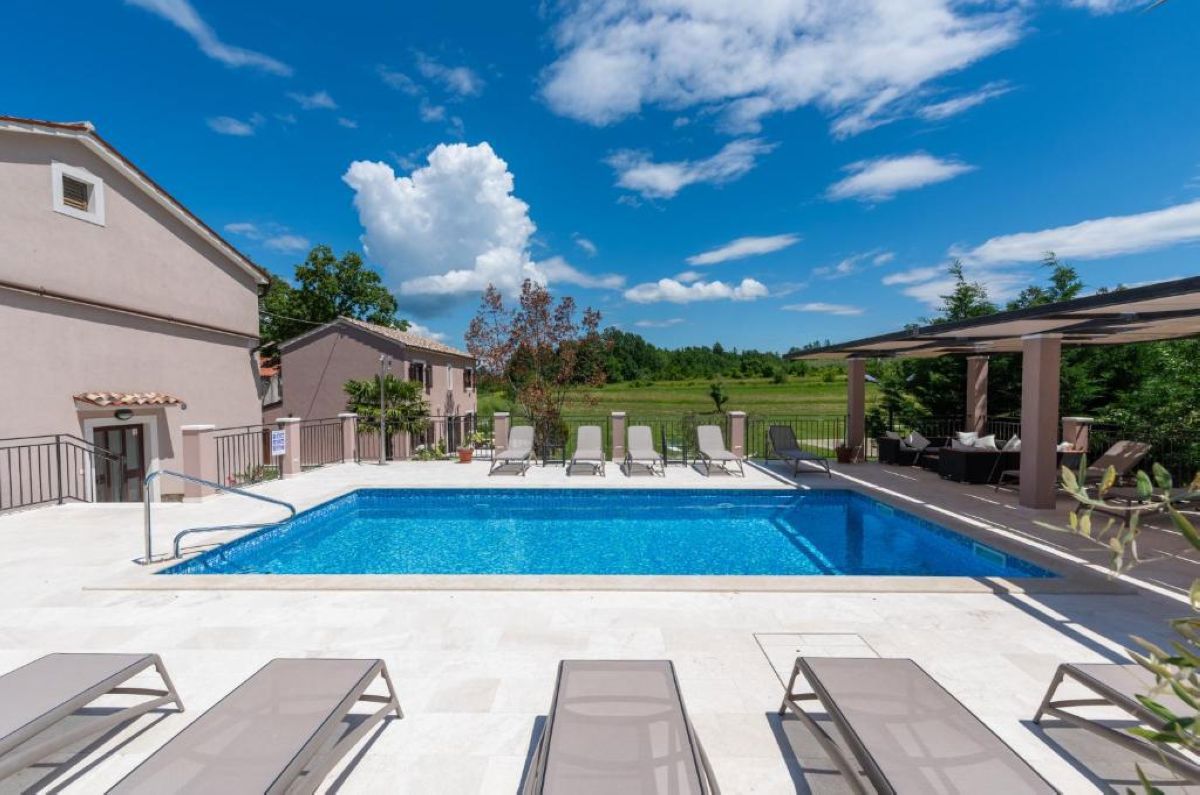 Hi&#353;a, prodaja, Pićan, Hrvatska, 420 m2, 1.200.000,00 EUR