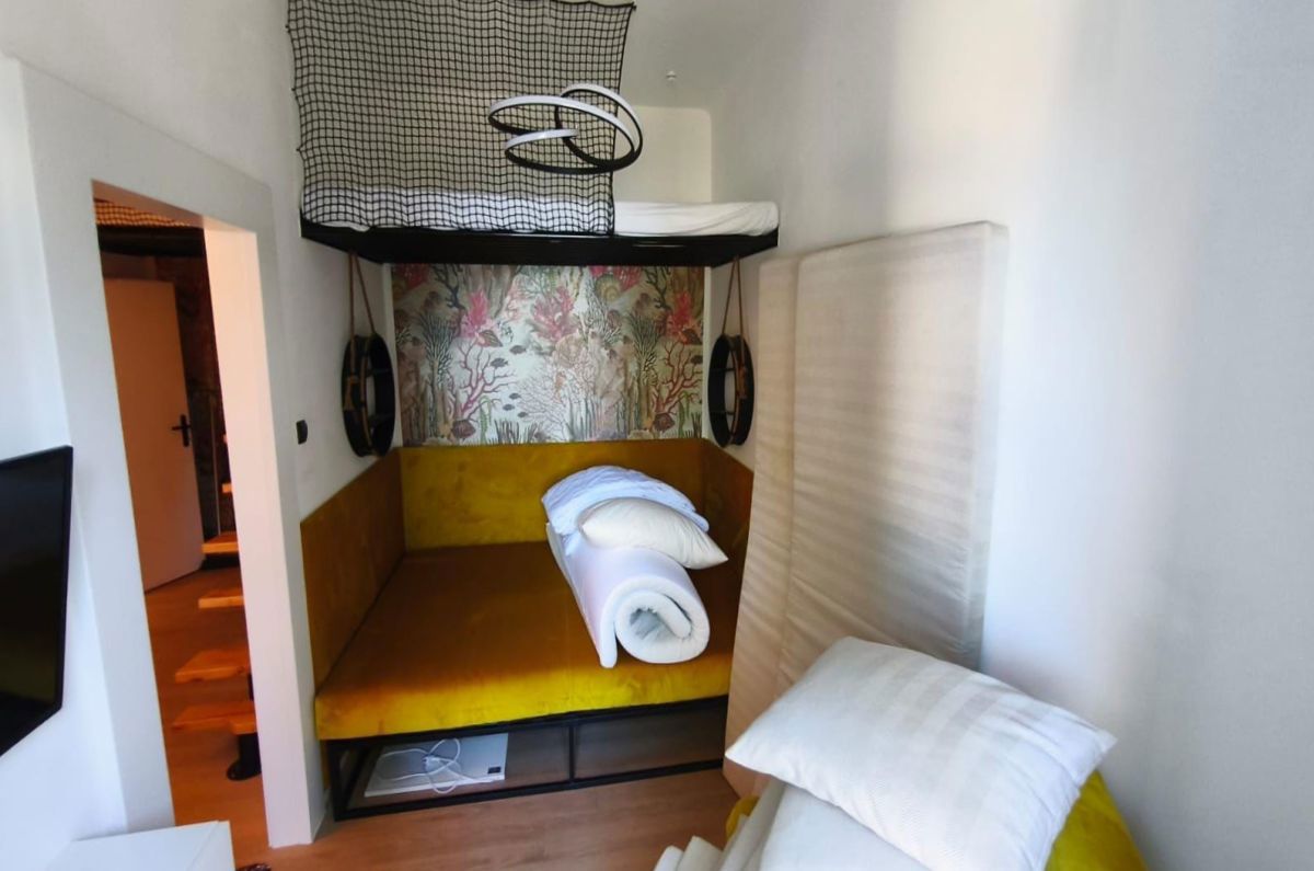 Apartma, prodaja, Malinska, Hrvatska, 28 m2, 165,00 EUR