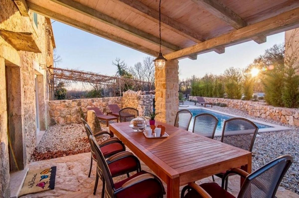 Stara kamnita hi&#353;a, prodaja, Vrbnik, Hrvatska, 180 m2, 430.000,00 EUR