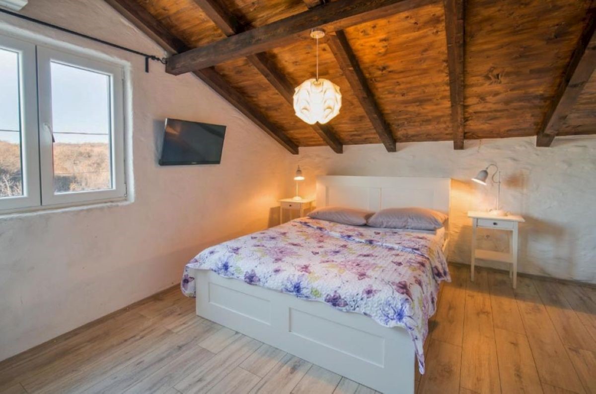 Stara kamnita hi&#353;a, prodaja, Vrbnik, Hrvatska, 180 m2, 430.000,00 EUR