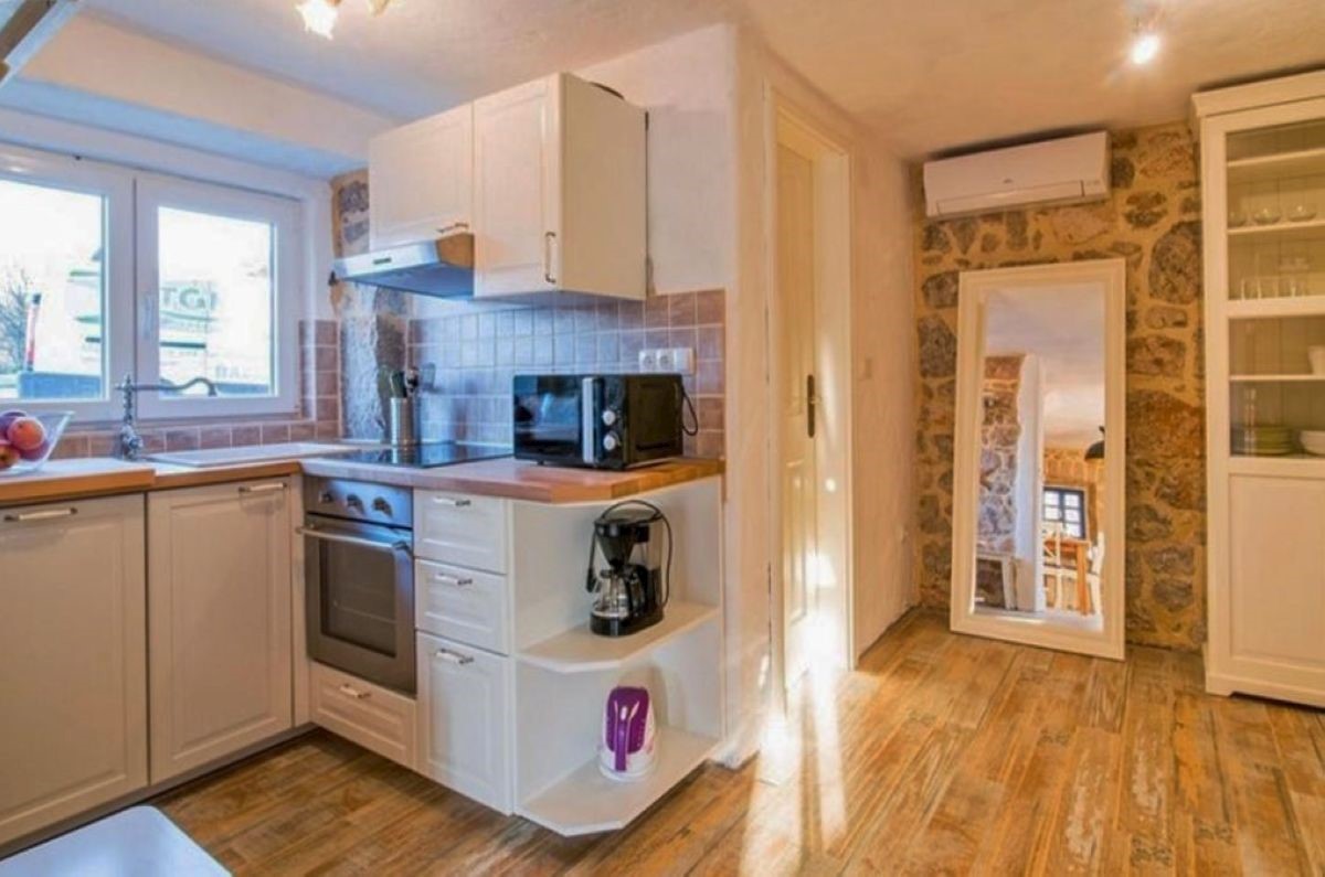 Stara kamnita hi&#353;a, prodaja, Vrbnik, Hrvatska, 180 m2, 430.000,00 EUR