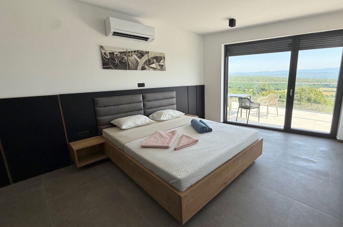 Hi&#353;a, prodaja, Mesto Krk, Hrvatska, 257 m2, 1.500.000,00 EUR