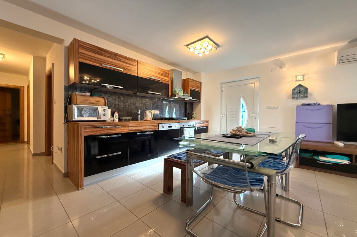 Apartma, prodaja, Malinska, Hrvatska, 52 m2, 279.000,00 EUR