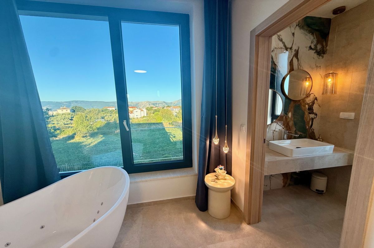 Hiša, prodaja, Mesto Krk, Hrvatska, 176 m2, 995.000,00 EUR