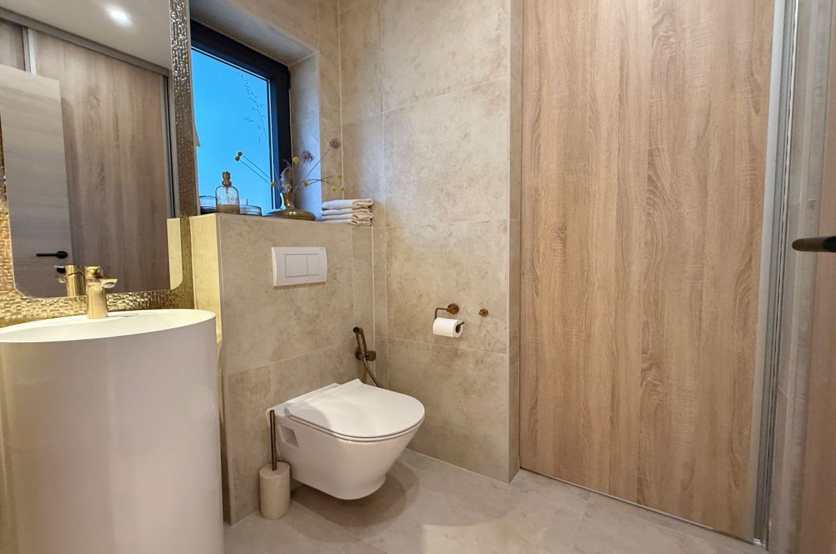 Hiša, prodaja, Mesto Krk, Hrvatska, 176 m2, 995.000,00 EUR