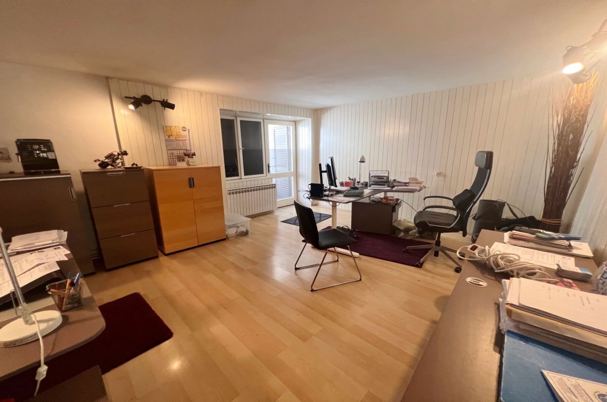 Hi&#353;a, prodaja, Mesto Krk, Hrvatska, 210 m2, 390.000,00 EUR