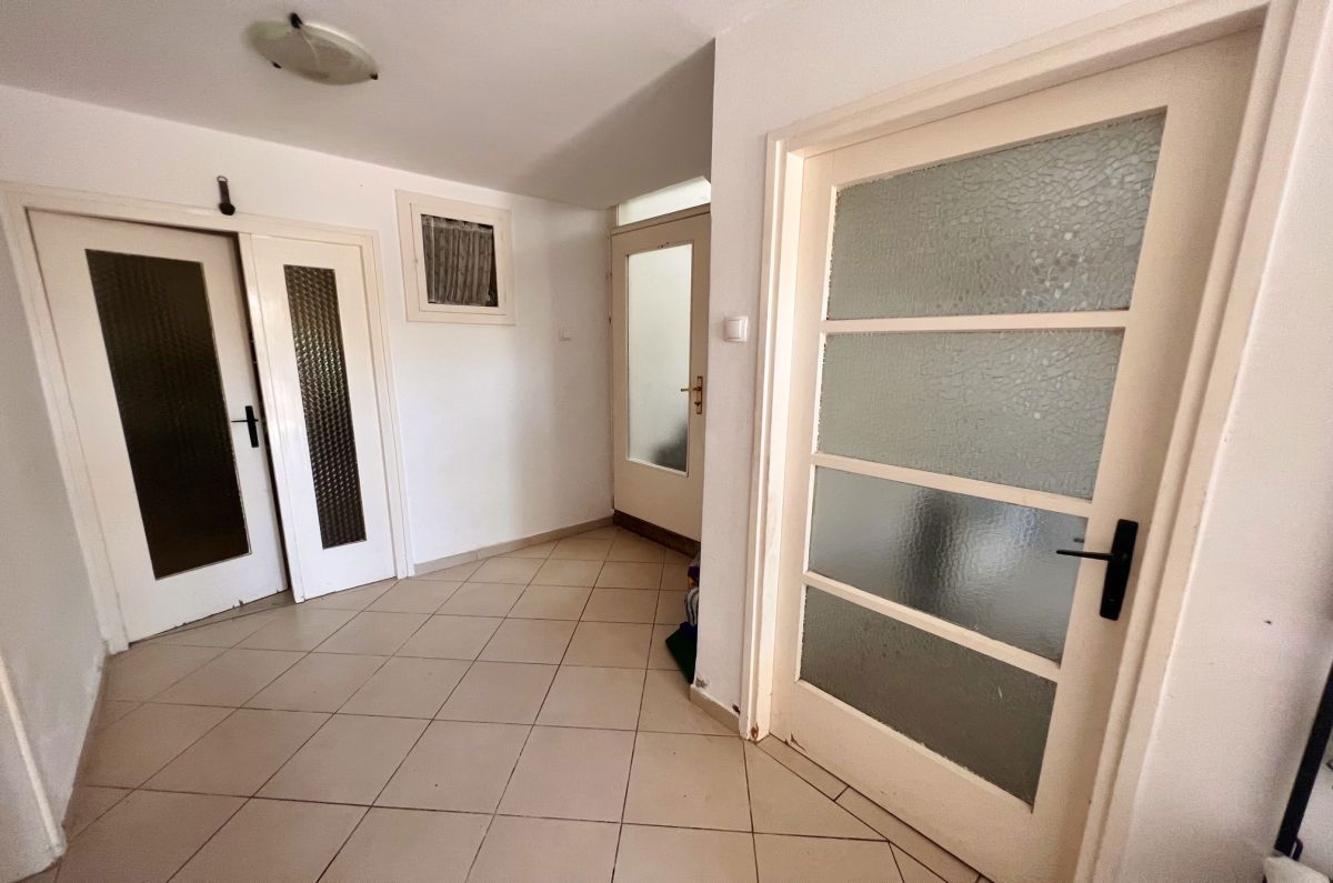 Hi&#353;a, prodaja, Mesto Krk, Hrvatska, 210 m2, 390.000,00 EUR
