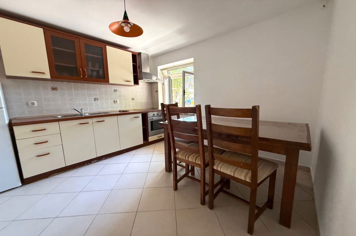 Hi&#353;a, prodaja, Mesto Krk, Hrvatska, 210 m2, 390.000,00 EUR