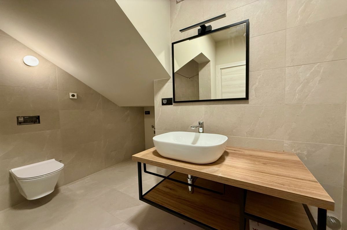 Apartma, prodaja, Omišalj, Hrvatska, 120 m2, 245.000,00 EUR