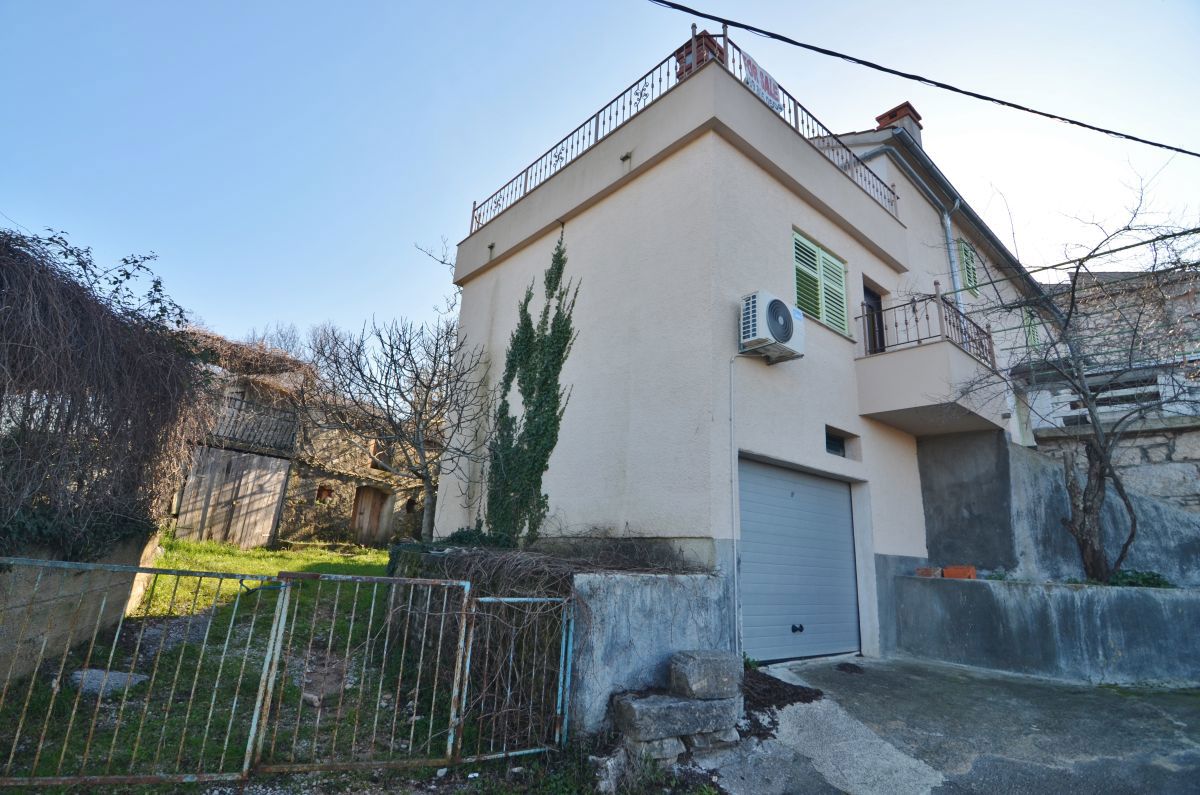 Stara kamnita hi&#353;a, prodaja, Mesto Krk, Hrvatska, 330 m2, 450.000,00 EUR