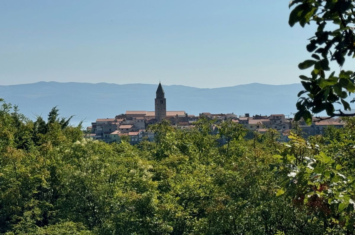 Gradbeno zemlji&#353;&#263;e, prodaja, Vrbnik, Hrvatska, 519 m2, 160.000,00 EUR