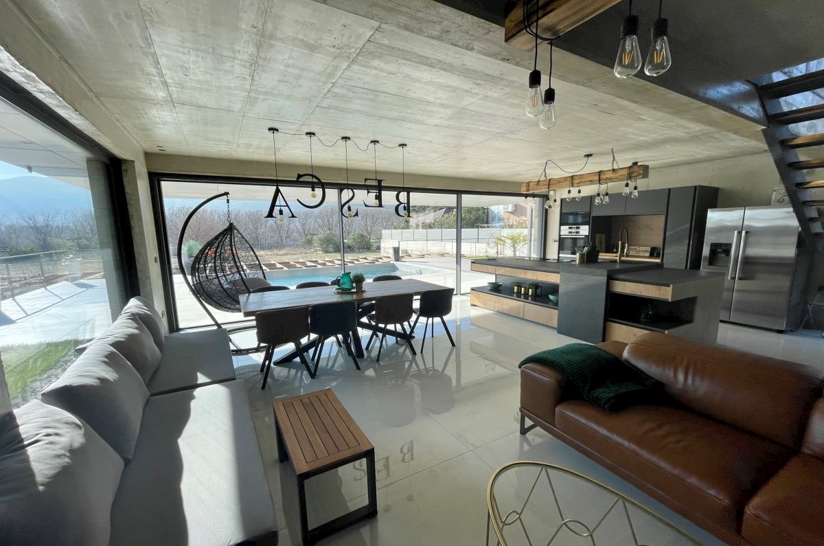 Hi&#353;a, prodaja, Baška, Hrvatska, 249 m2, 2.000.000,00 EUR